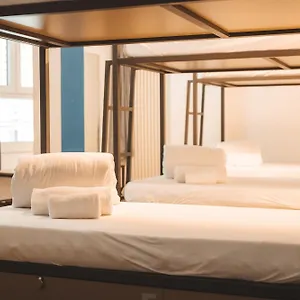  Albergue &