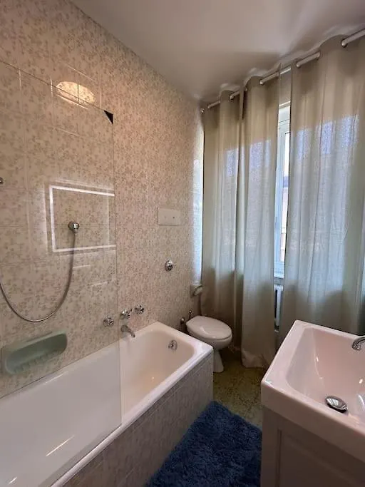 Sweat Home -New 5 Star- Holiday Home Lecco Apartamento
