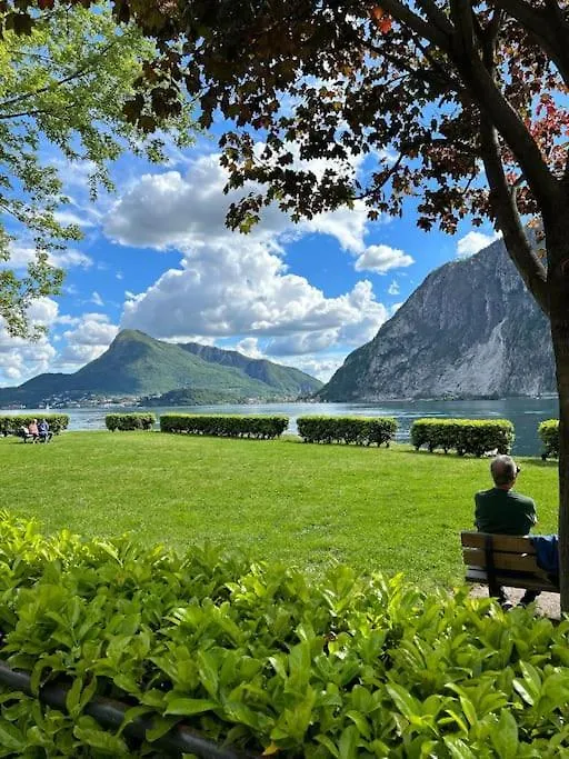 Sweat Home -New 5 Star- Holiday Home Lecco Itália