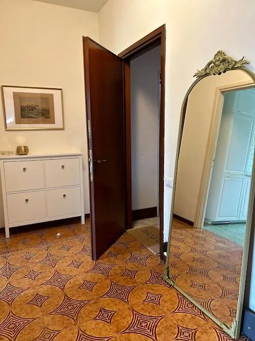 Sweat Home -New 5 Star- Holiday Home Lecco 0*,